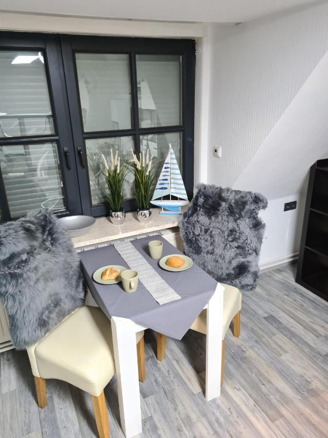 Exklusive Ferienwohnung Nahe Der Nordsee Wesselburen Exteriör bild